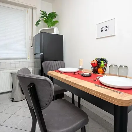 Livemore24 - Apartment 1 In Herten West Wlan - Smart-Tv - 24-7 Check-In Und Kueche *